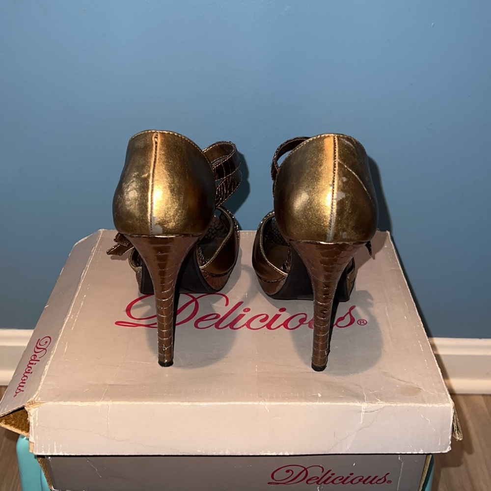 Delicious heels - Picture 3 of 4